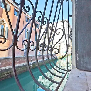 san-barnaba-on-the-canal.hotelslidodijesolo.com/